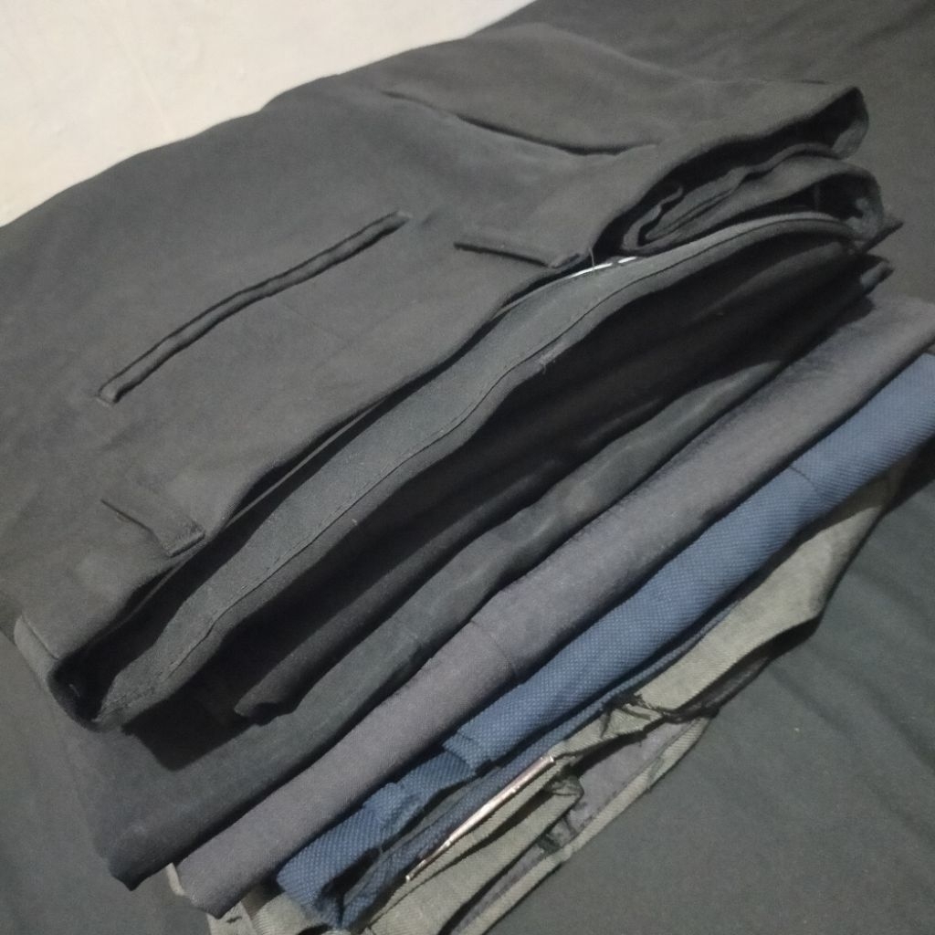 PRELOVED Celana Bahan/Celana Panjang/Cargo Pants/Long Pants