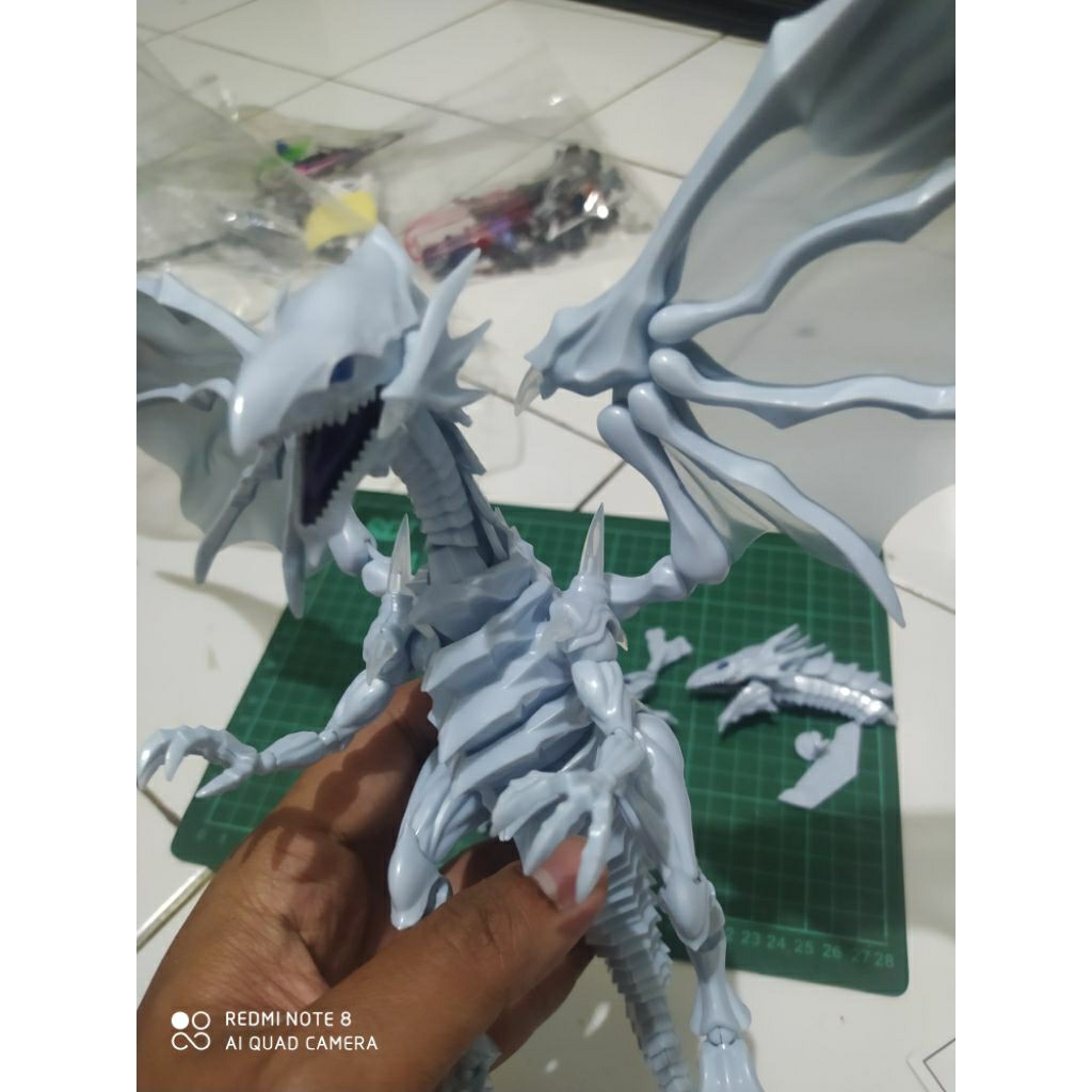 Figure Rise Standart Blue Eyes White Dragon / Ultimate Blue eyes Kaiba model