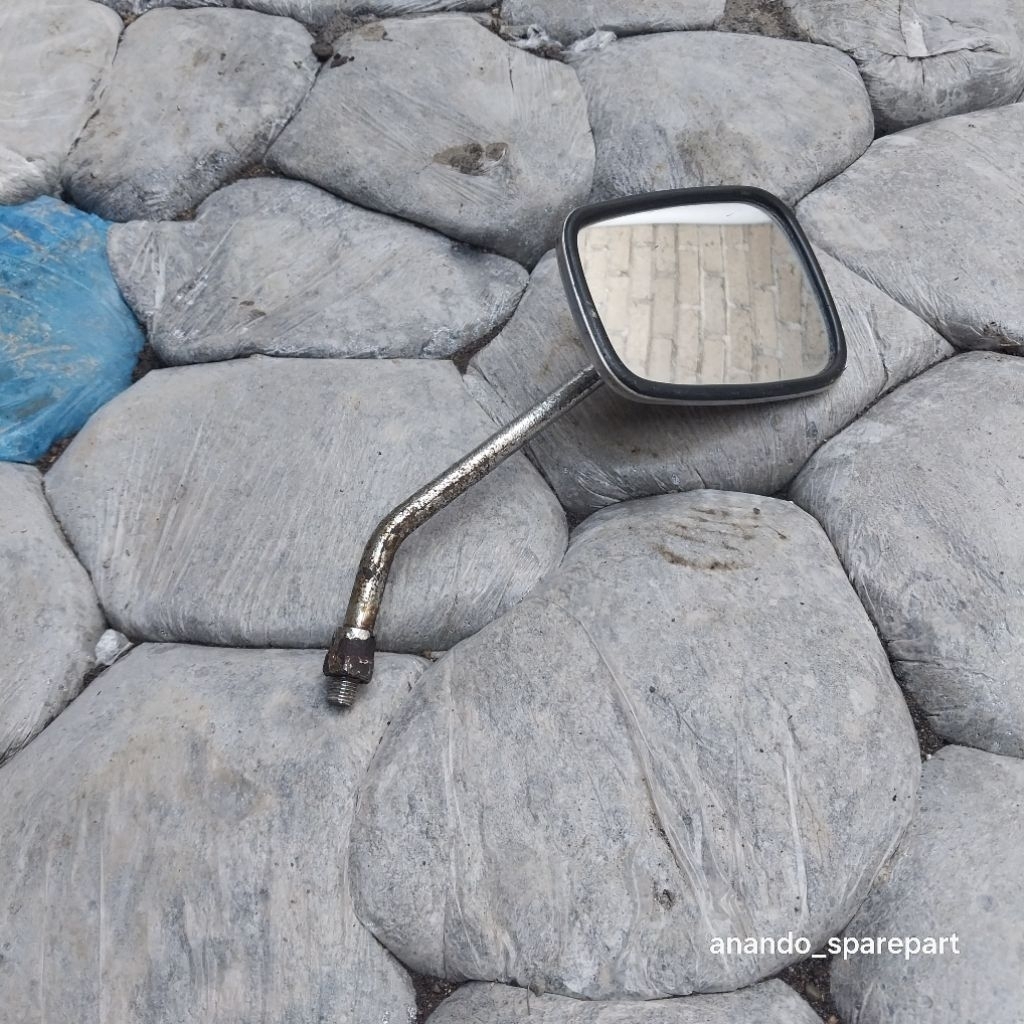 SPION KANAN SUZUKI GSX250 GSX SUZUKI THUNDER  250 VESPA VBB ORIGINAL CUSTOME JAPSTYLE  CONGO KONGO S