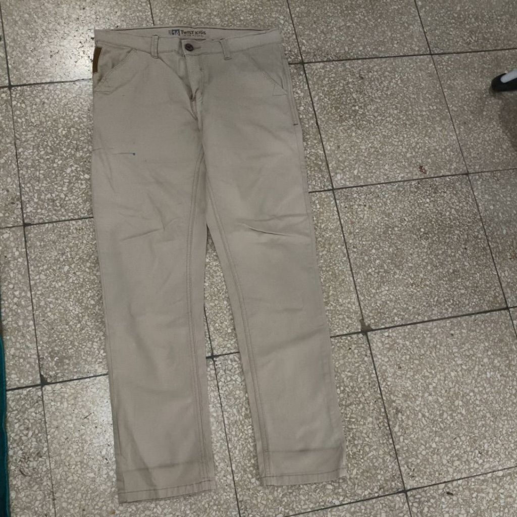 Celana Chinos Pria Preloved