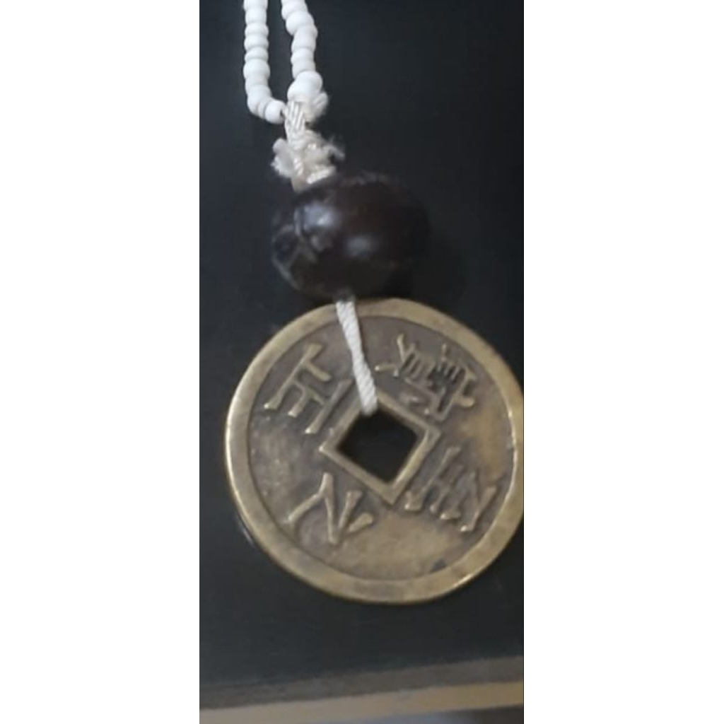 koin kuno uang bolong