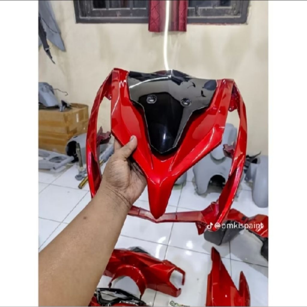 Full halus honda vario125 KZR merah candy