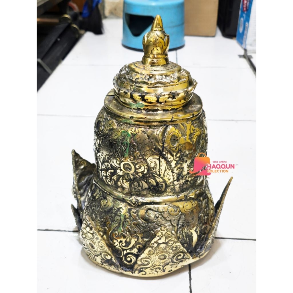 MAHKOTA RAJA BAHAN KUNINGAN SARI