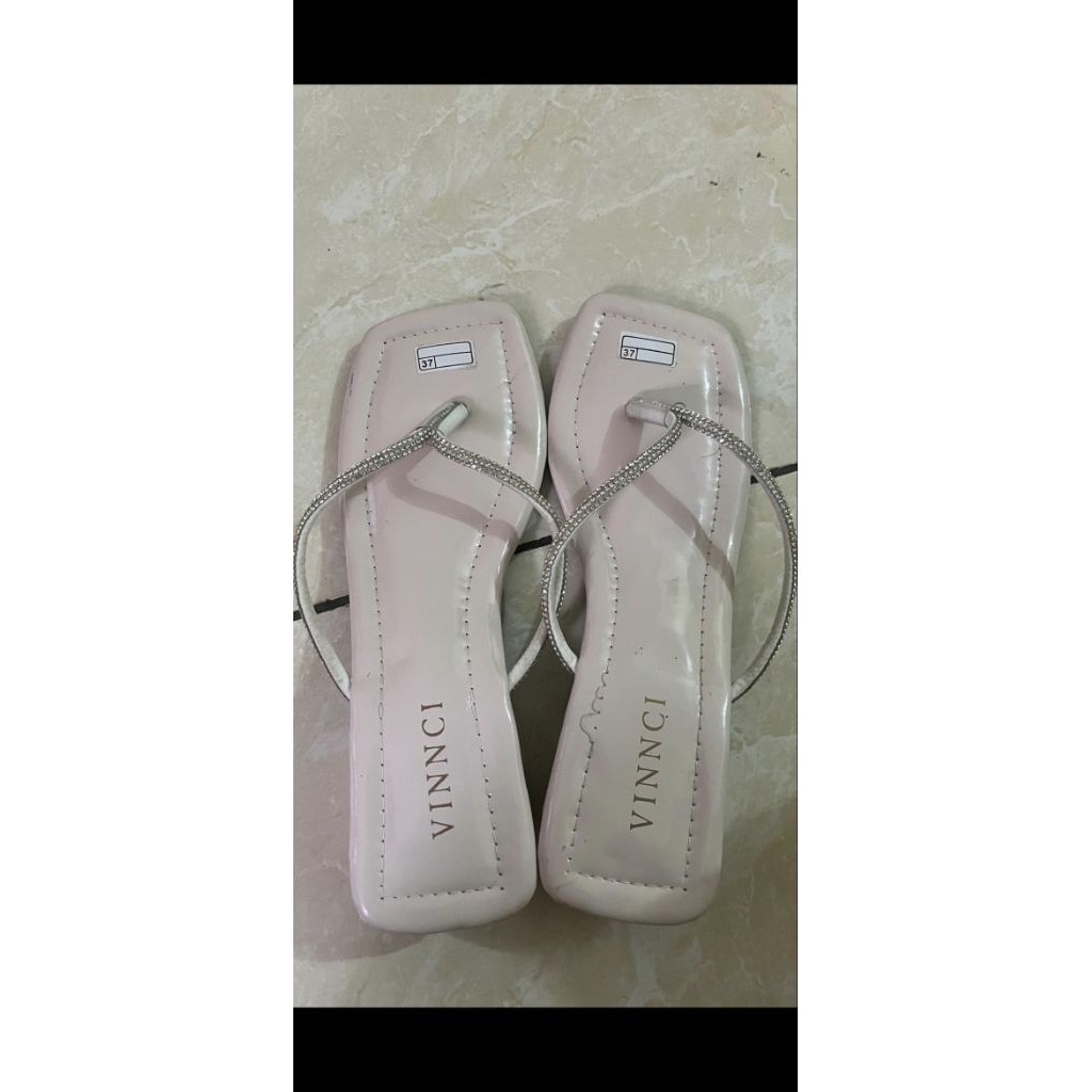 SANDAL VINCCI FLATSHOES Wanita Teplek Jelly Tali Korean hitam Style Wanita Hak Heels