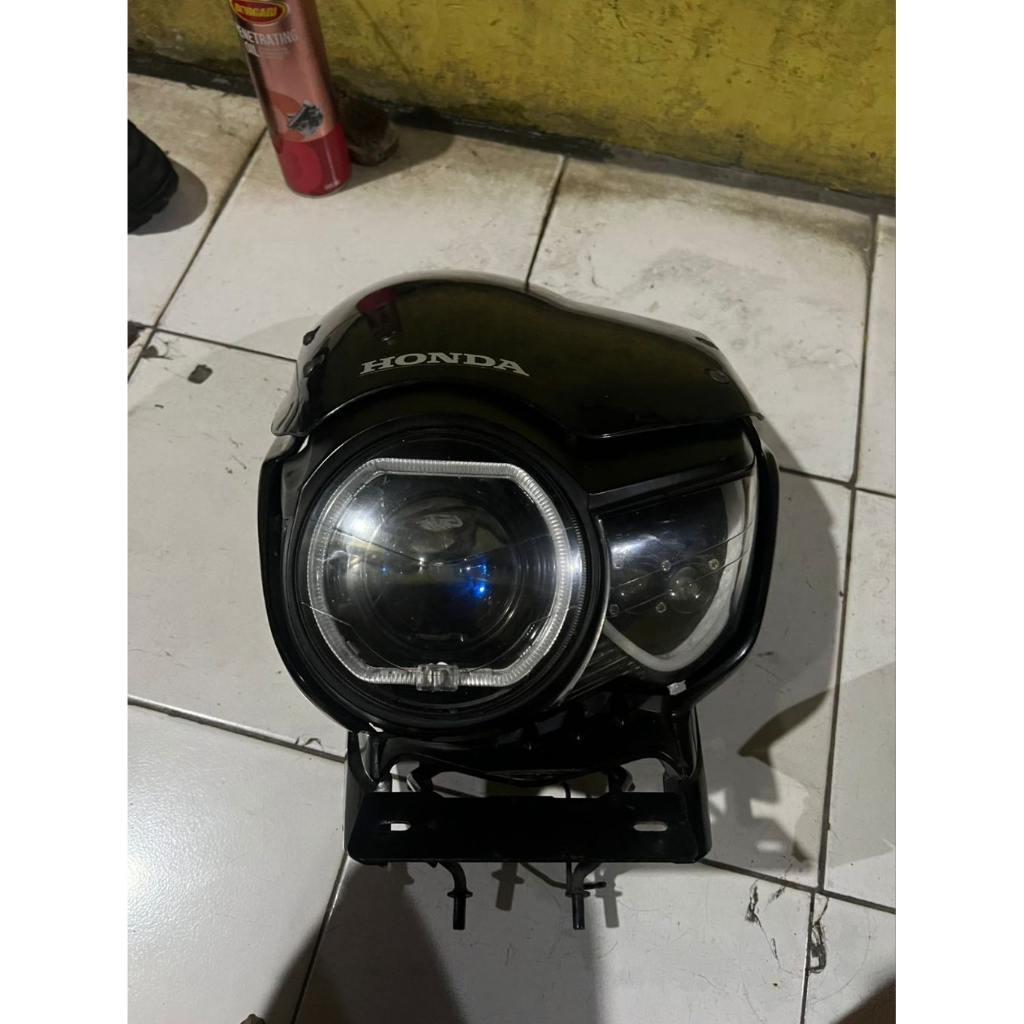 LAMPU TIGER PECE BILLED AES SET SPEEDO BREKET