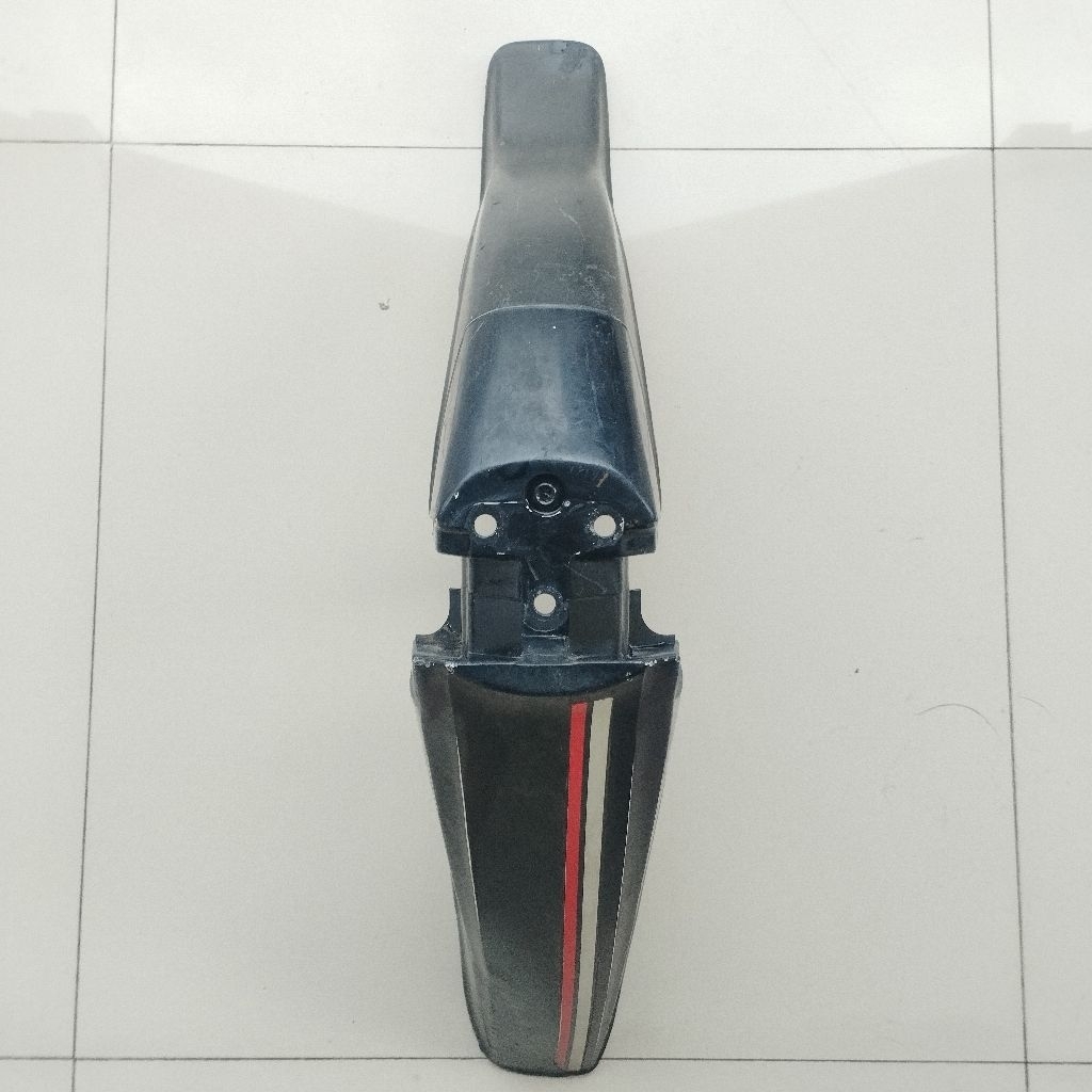 Spakbor depan slebor depan Suzuki Crystal original