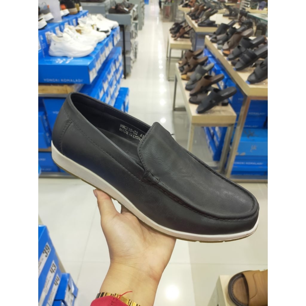 Sepatu Formal Pria Yongki Komaladi Original
