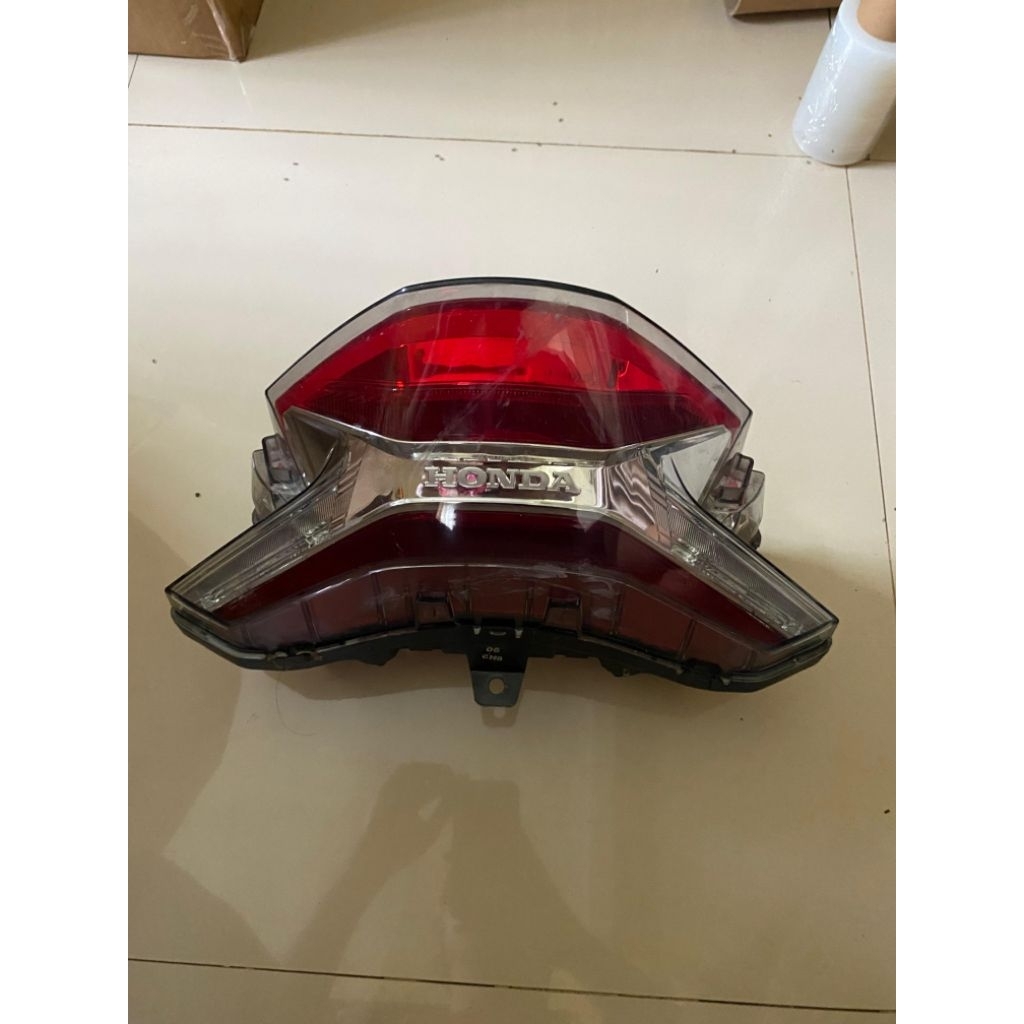 Stoplamp lampu rem belakang honda pcx 150 original