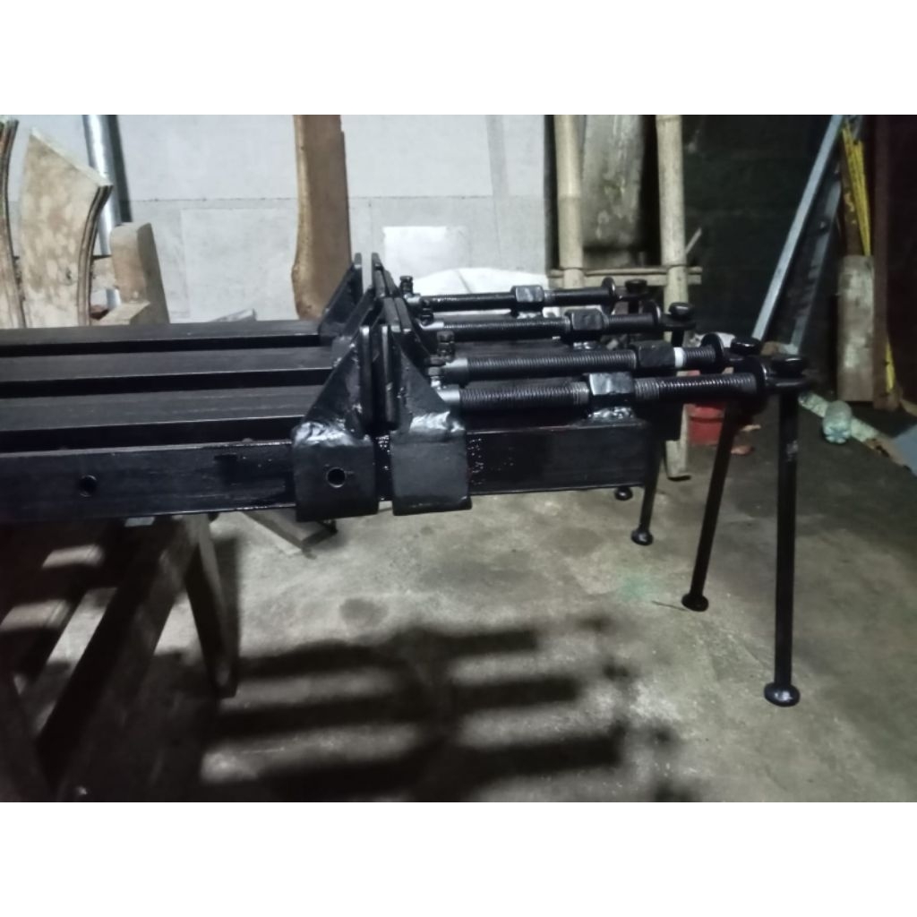 Alat Pres Kayu Papan (tanggem)