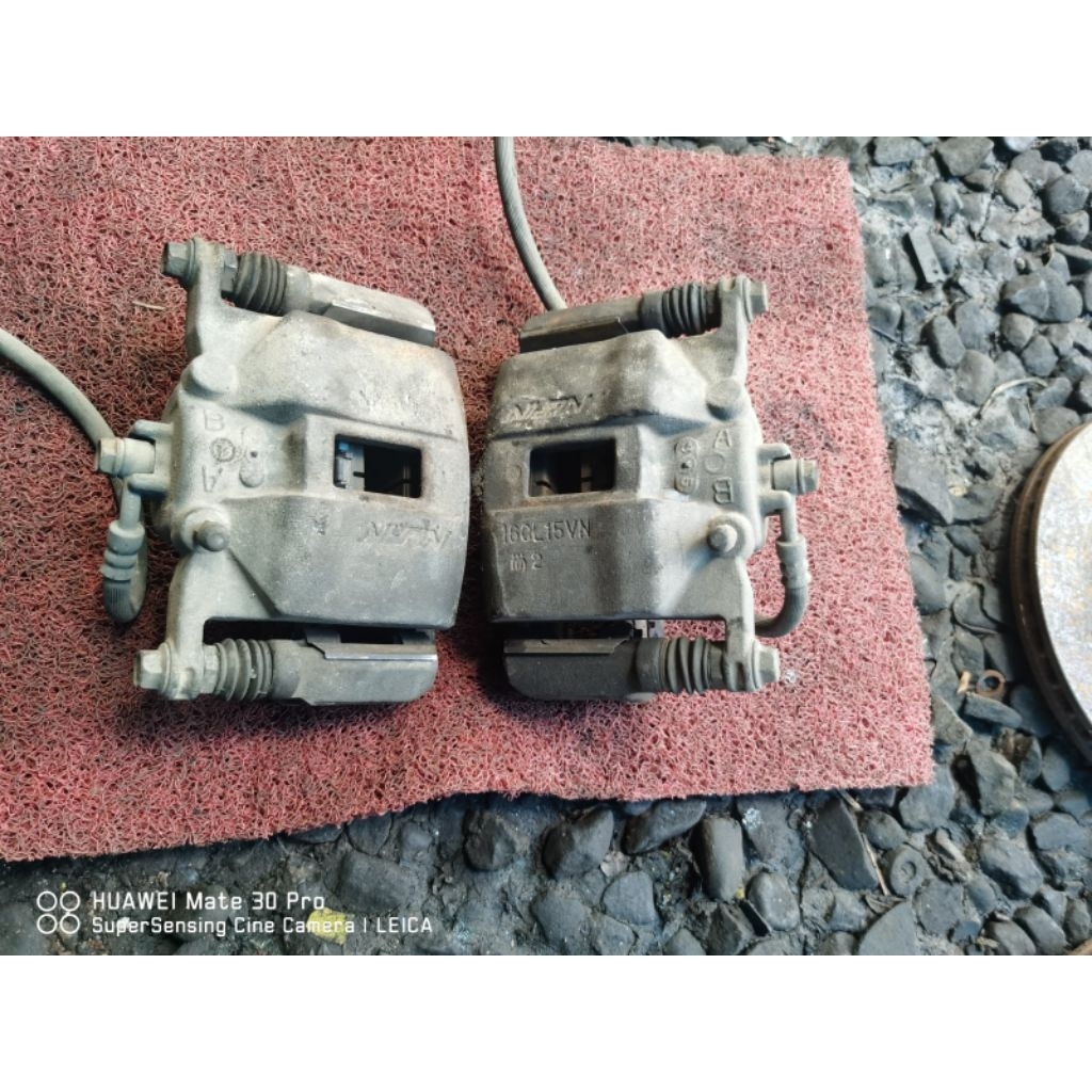 Kaliper depan Honda Stream 2.0