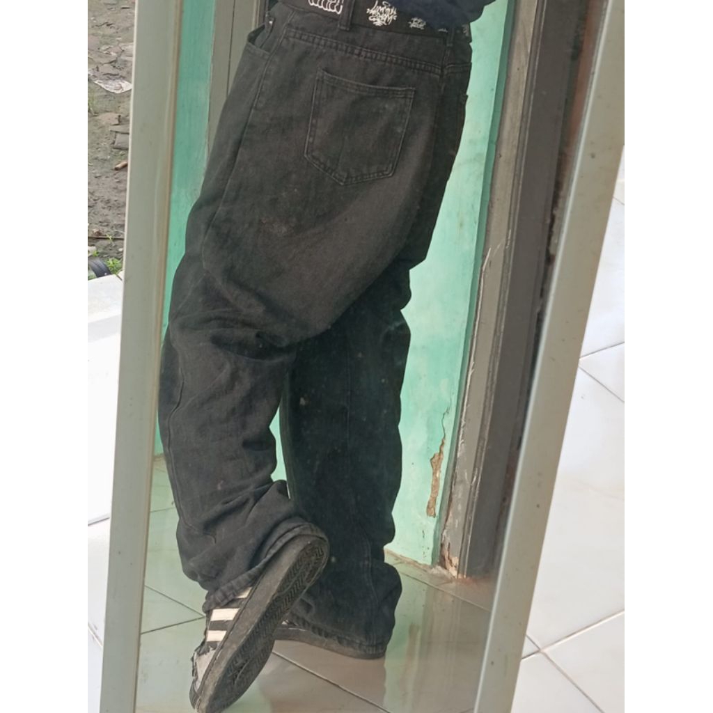 baggy jeans pria