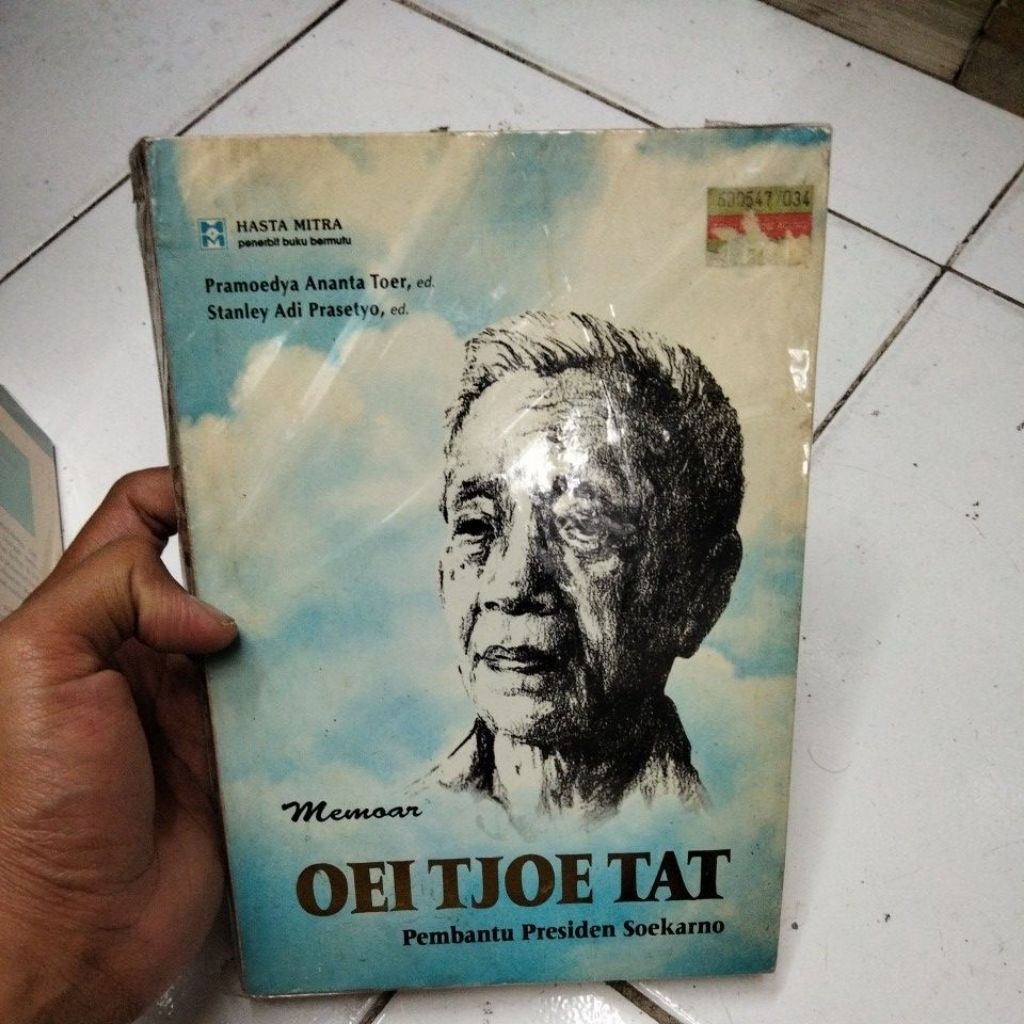 Pramodya Ananta toer memoar oei tjoe tat