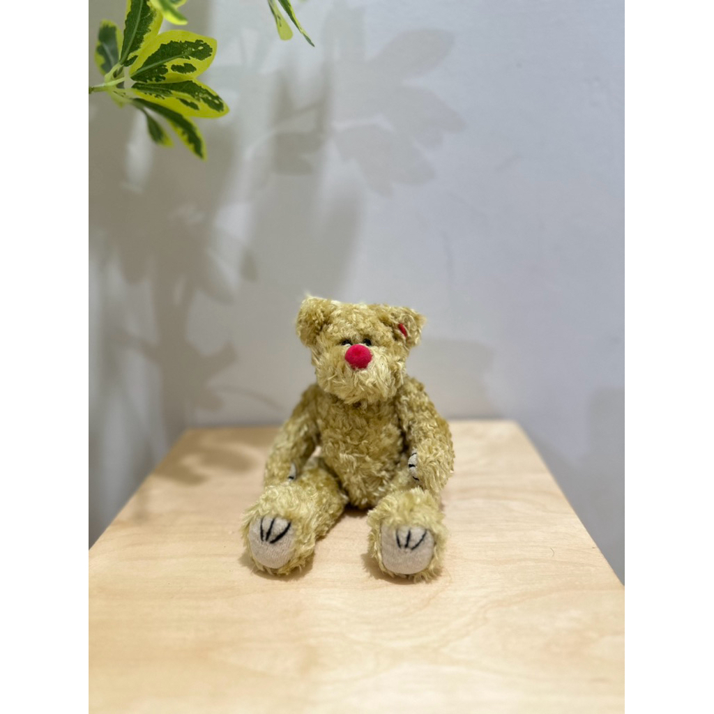 Teddy TY putar artikulasi hidung merah