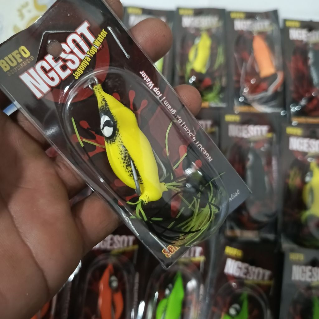 soft frog Bufo ngesot 4.5cm