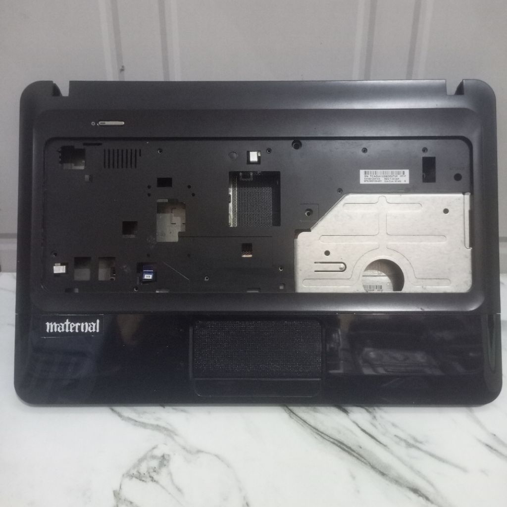 Casing Laptop HP 1000 Bekas Tanpa Baut/Sekrup, Tanpa Tutup CD room