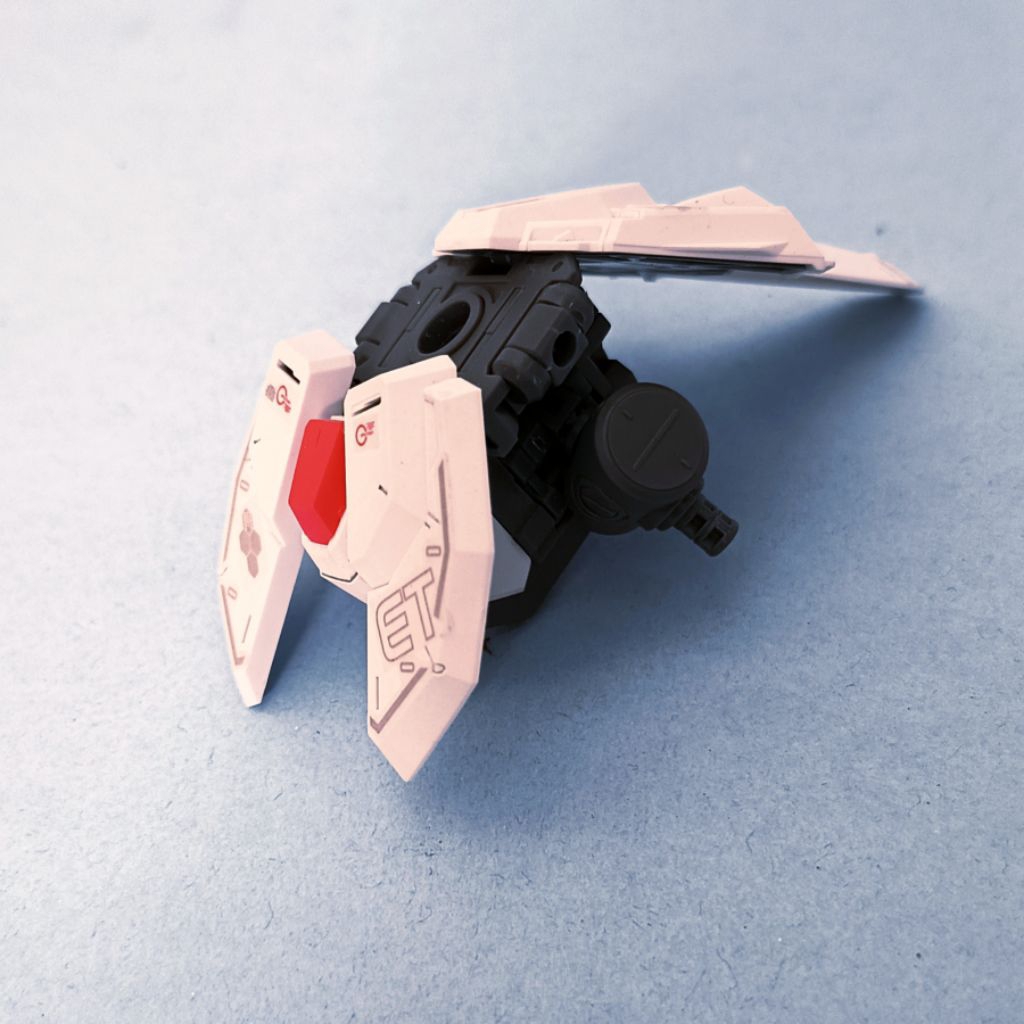 MG 1/100 Waist + Konektor Freedom 2.0 Bandai