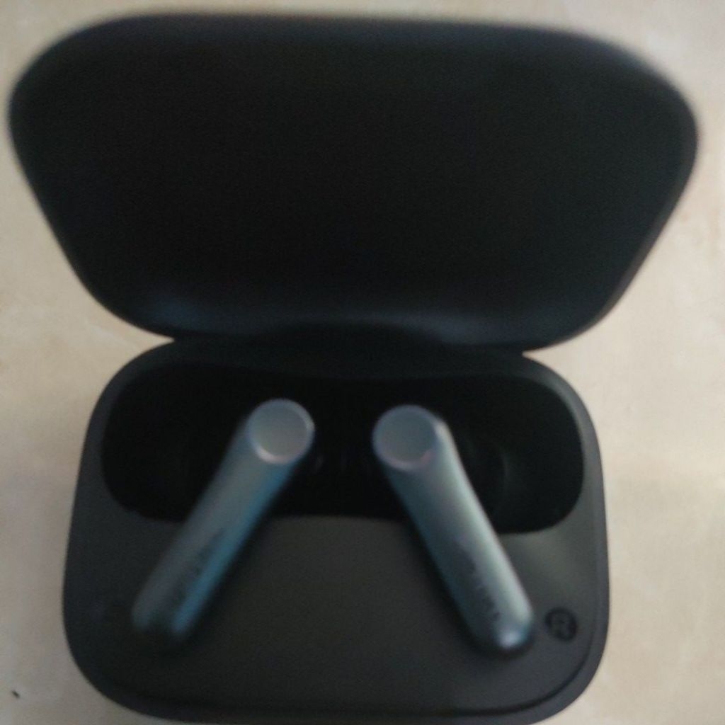 Earfun air pro 4