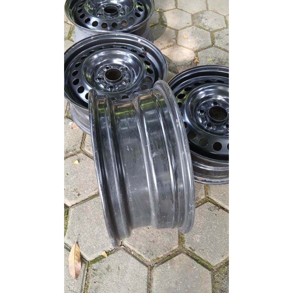 velg mobil/velg kaleng r16