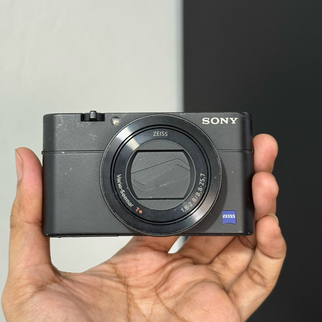 Sony RX100 Mark V Kamera Pocket Sony