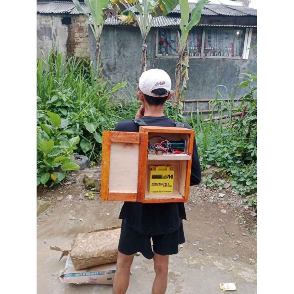 Mesin Dan Set 800 Watt Inverter Platina Baja Widia 4 Kondensor 12 Volt Dengan Box Kayu Kapasitas 45A