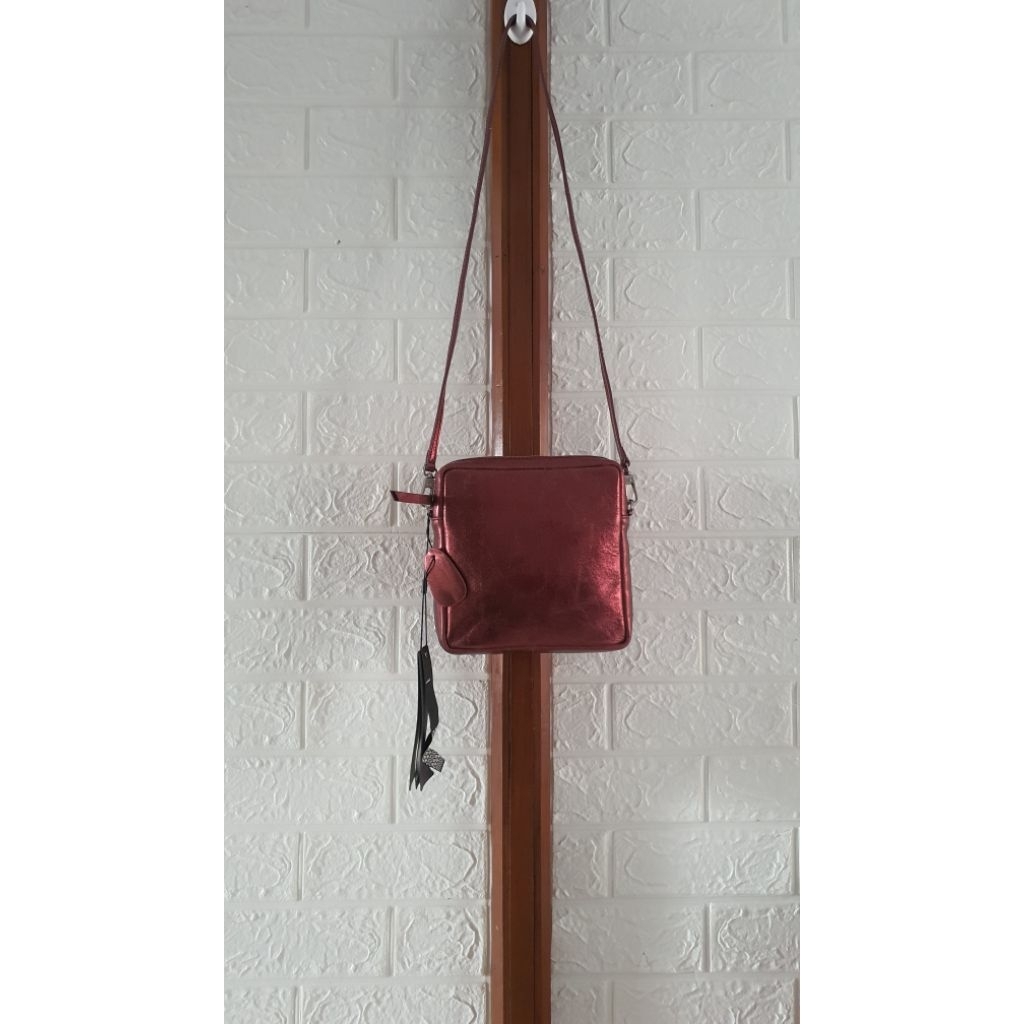 tas sling kulit asli warna maroon