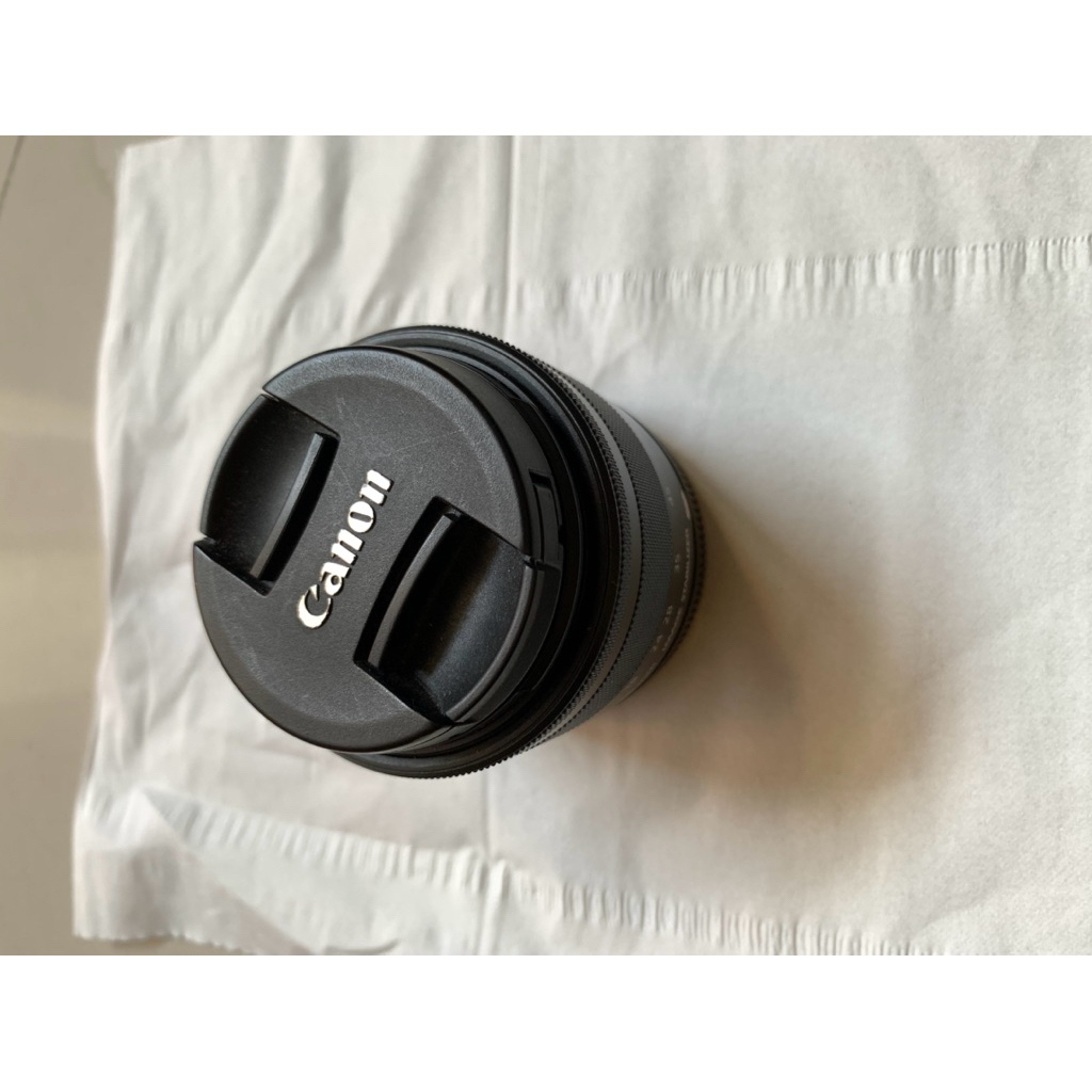 Lensa Kit Canon M50