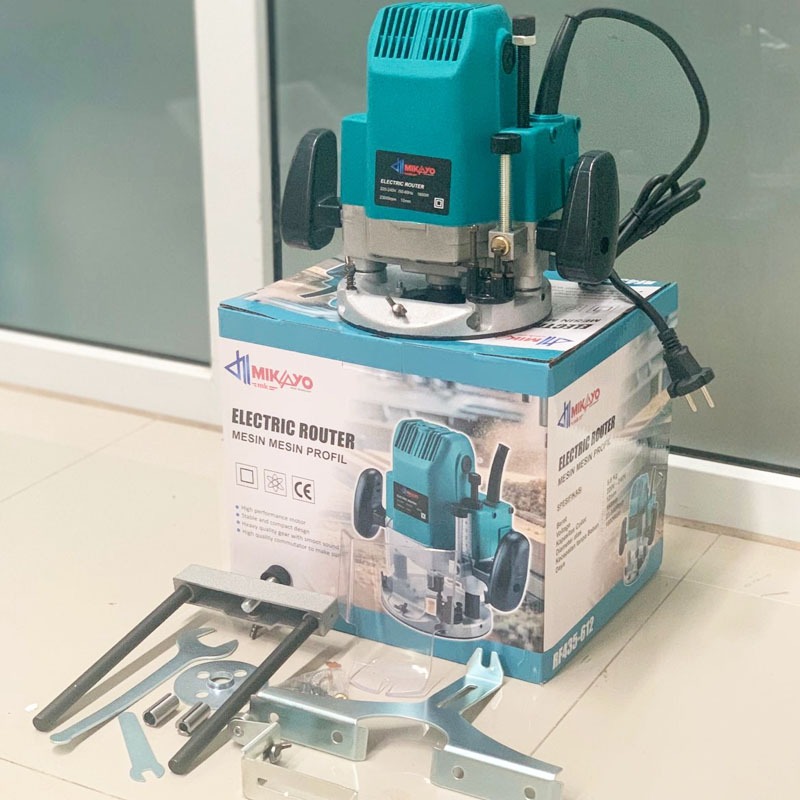 MESIN ROUTER BESAR Makita MT Mesin Router M 3600 B Profil Kayu Besar Wood Trimmer M3600B Original