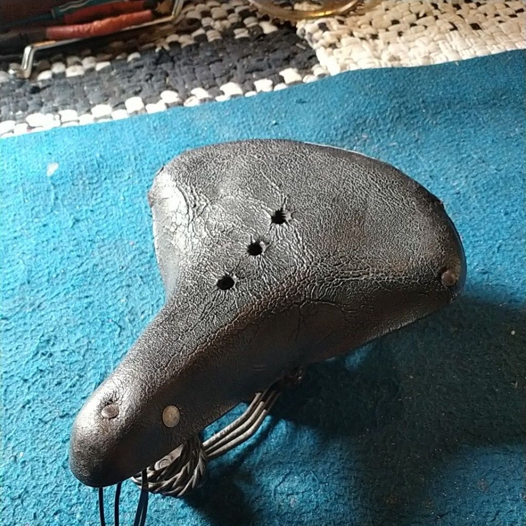 sadel sepeda onthel tua original lawasan