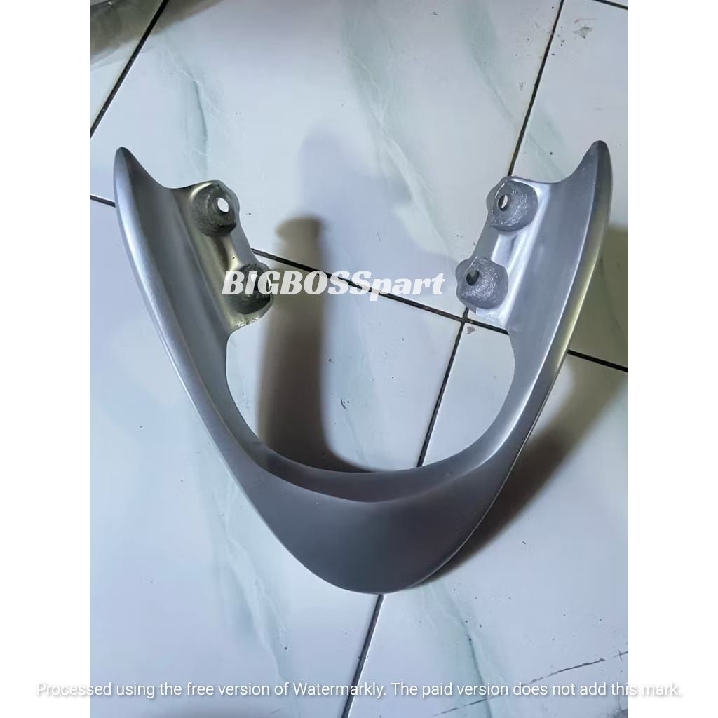 BEGEL BELAKANG VARIO 110 KARBURATOR CAT ULANG WARNA SILVER