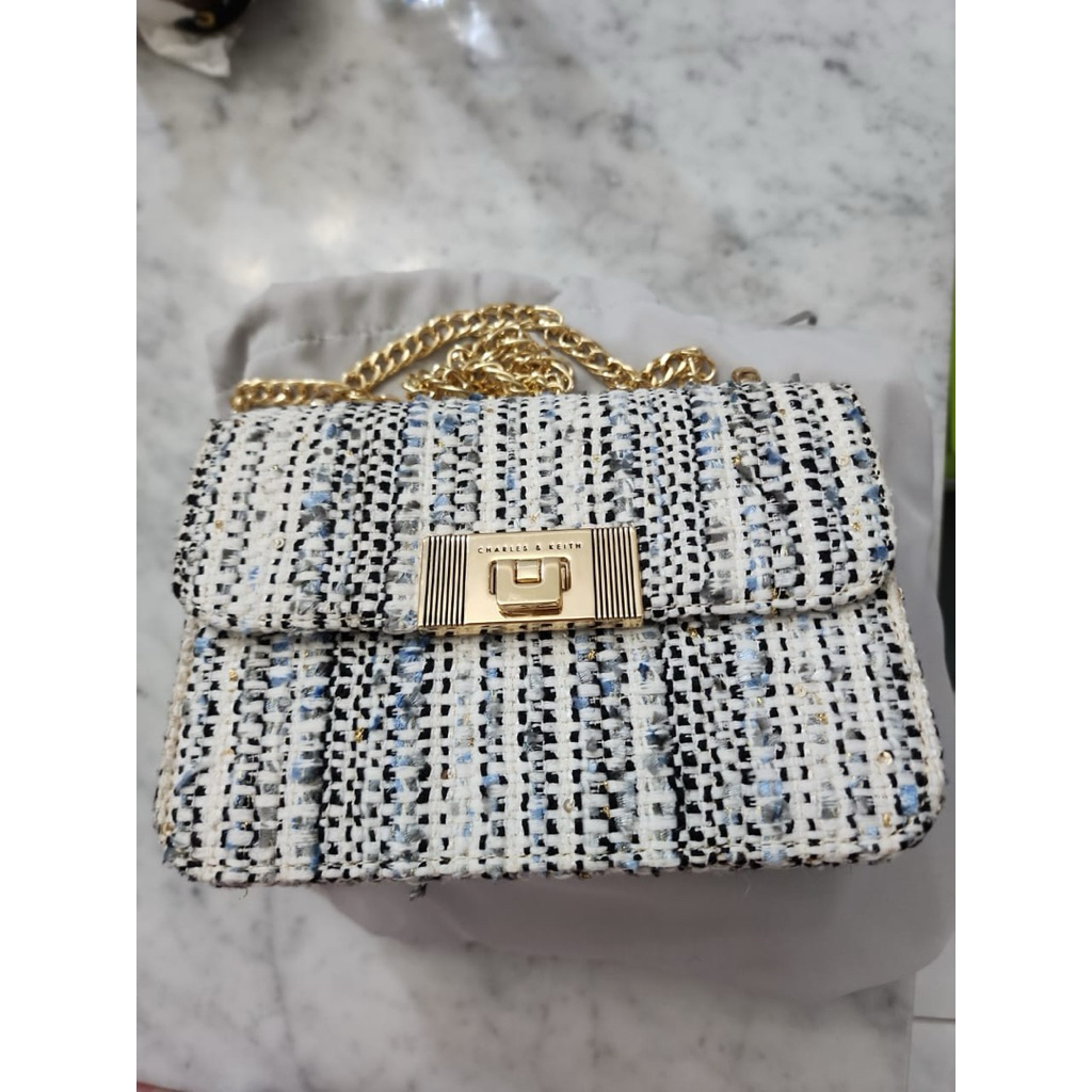 preloved Alia Chain-Strap Tweed Charles & keith bag