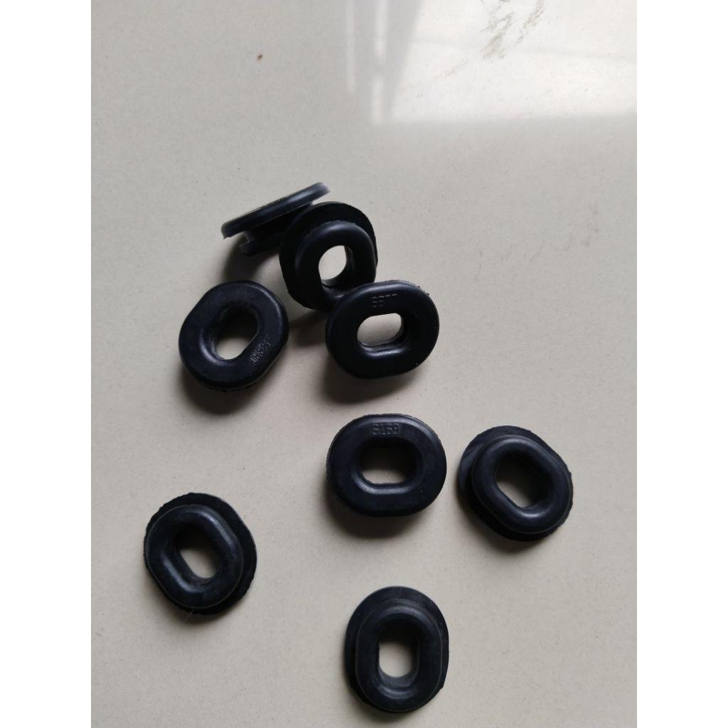 Karet Body Oval karet Dop Box Aki Sepakbor Samping Motor Honda Beat,Vario,Scupy,Genio,Beat Pop Unive