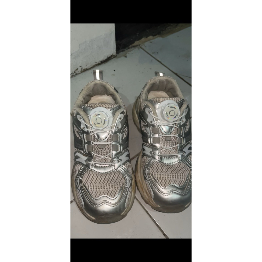 Tali Sepatu Putar buat  sepatu PDL,PDH,Olahraga,kantoran,Sekolah Traking dan masih Banyak lagi