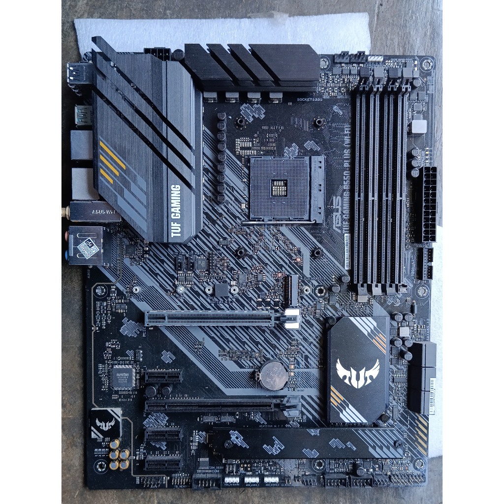 ASUS TUF GAMING B550 PLUS WIFI (Socket AM4)