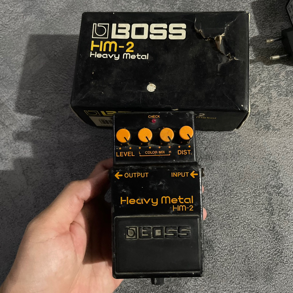 boss hm2 heavy metal boss efek pedal gitar