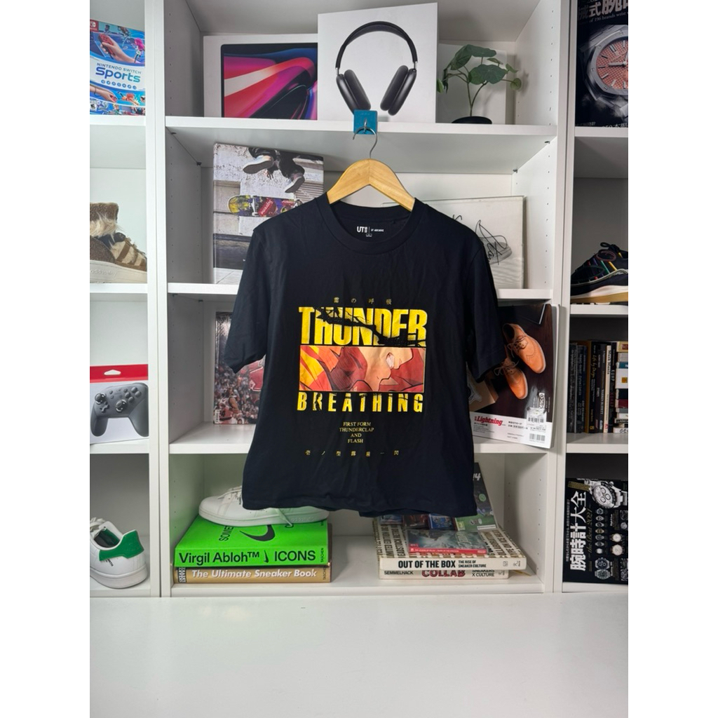 kaos boxy uniqlo ut zenitsu demon slayer