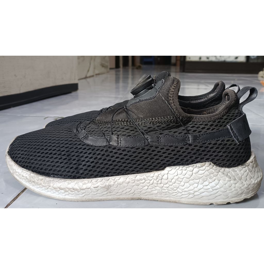 Sepatu tali putar Manzone size 39