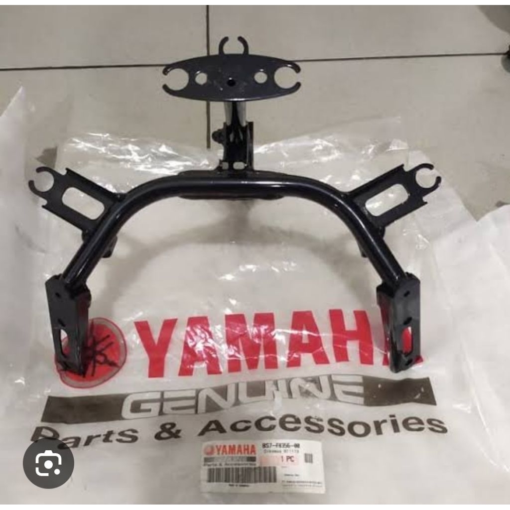 Stay 1 Bracket Tameng Panel Depan Yamaha R25 V2 part asli 100 % original Yamaha BS7-F8356-00