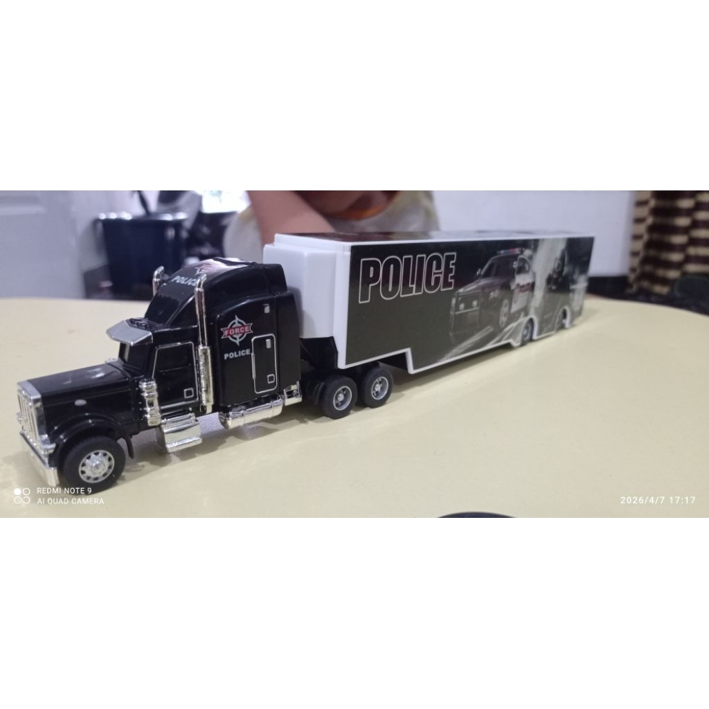 Diecast truk trailer