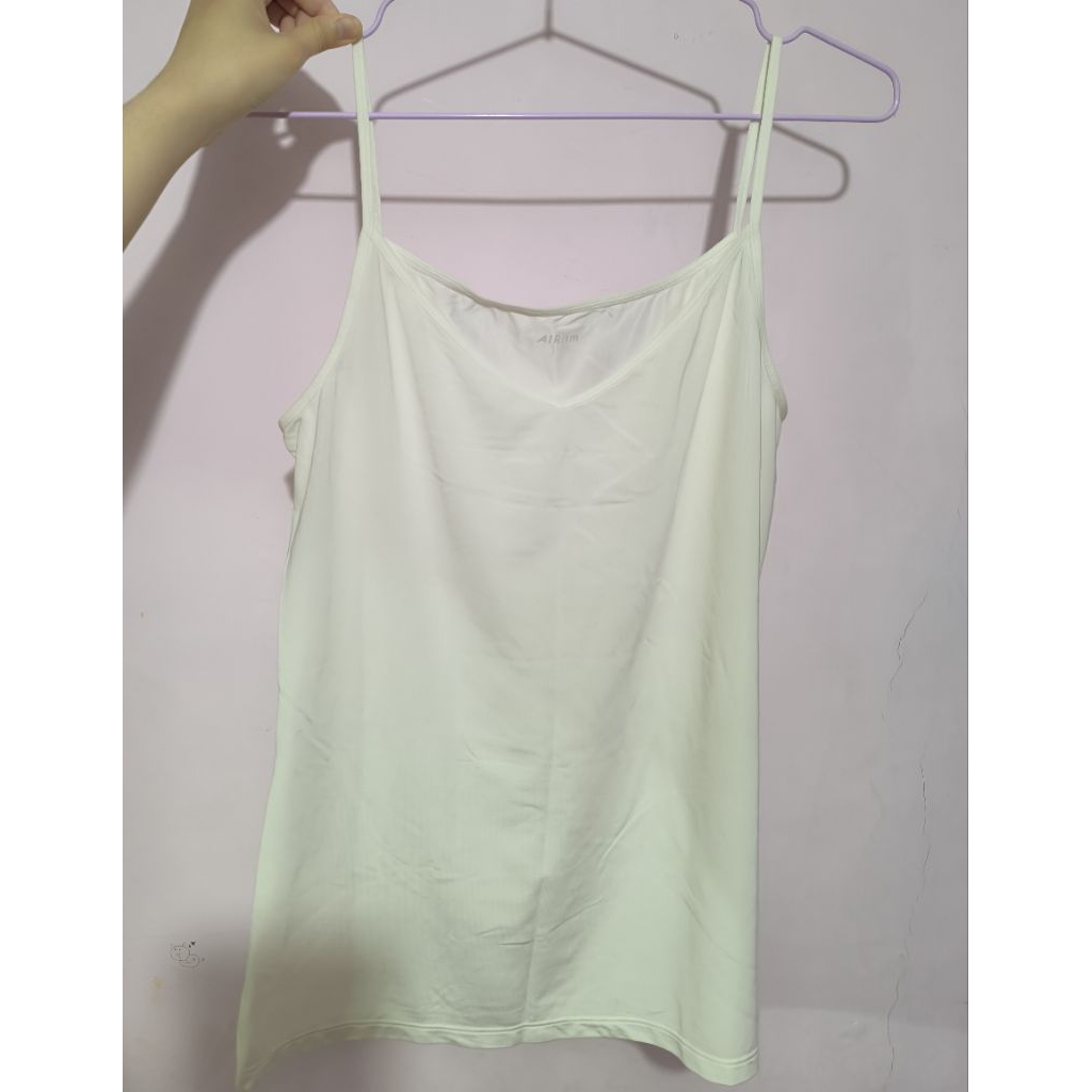 UNIQLO AIRISM NEW Tanktop White V-Neck Kamisol Putih