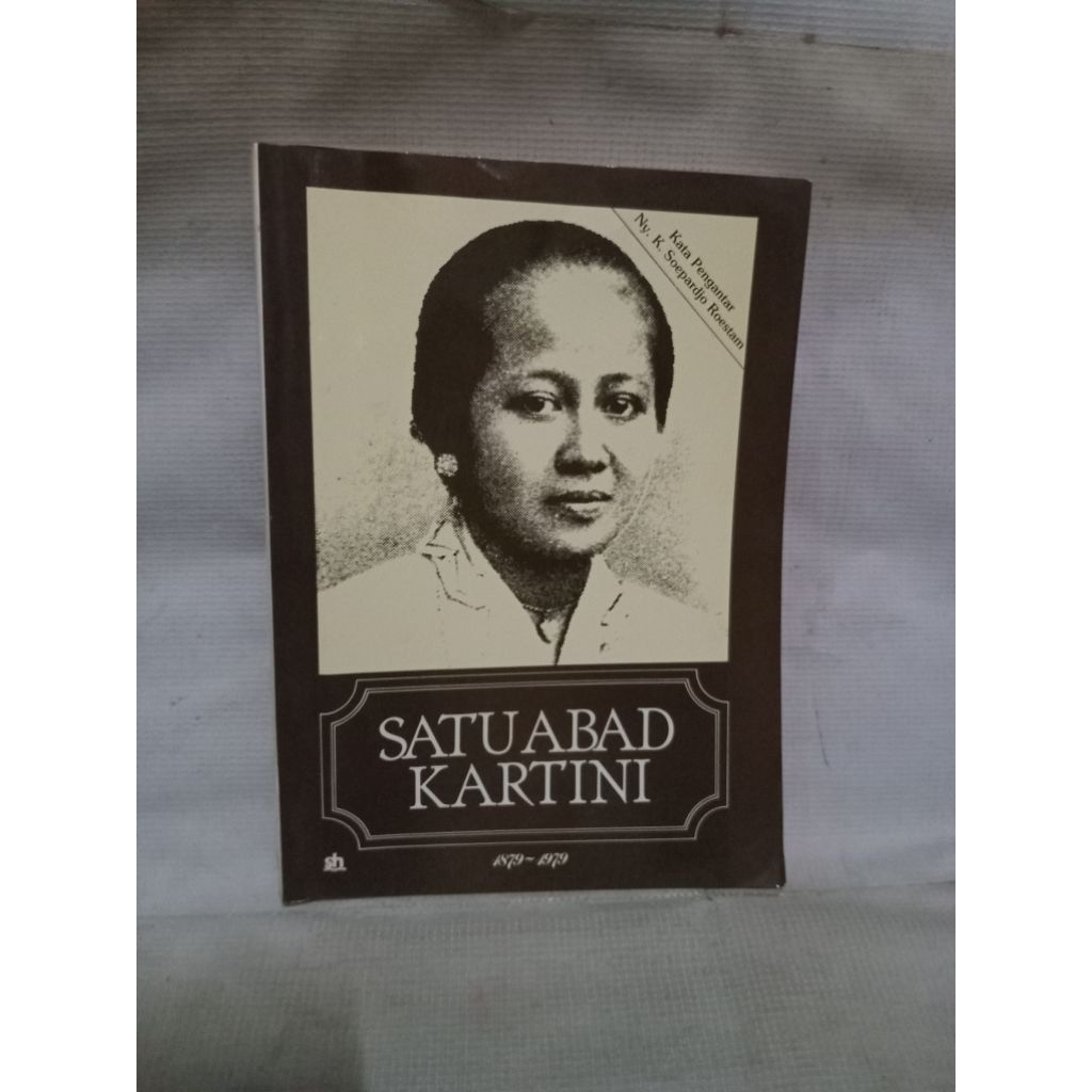 SATU ABAD KARTINI 1879 - 1979