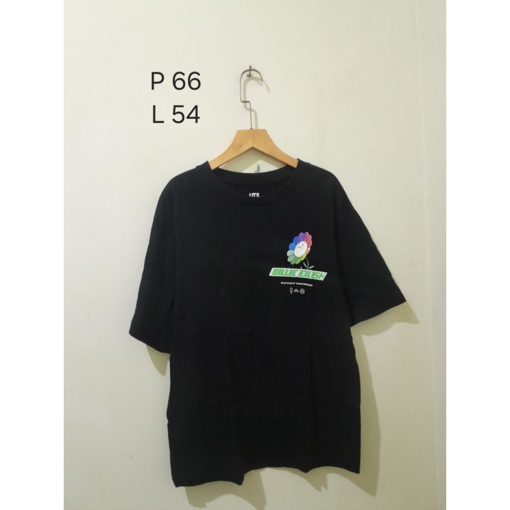 kaos UNIQLO billie eilish size S