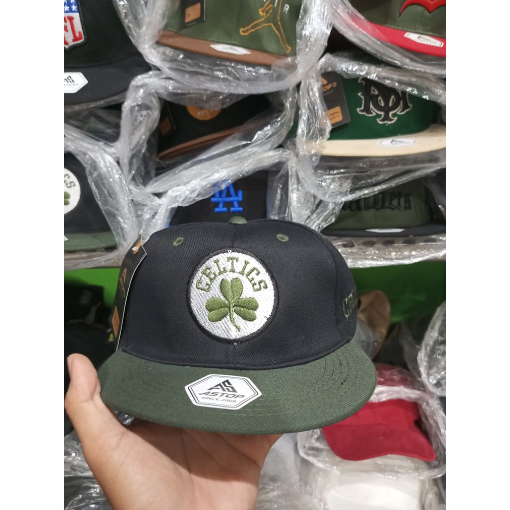 TOPI SNAPBACK CELTIC BLACK GREEN