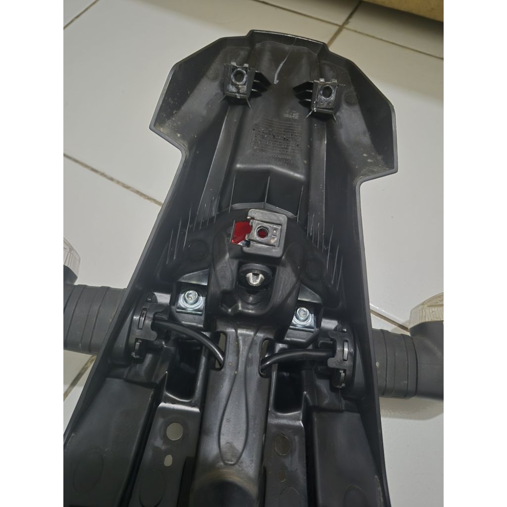spakbor belakang crf ori