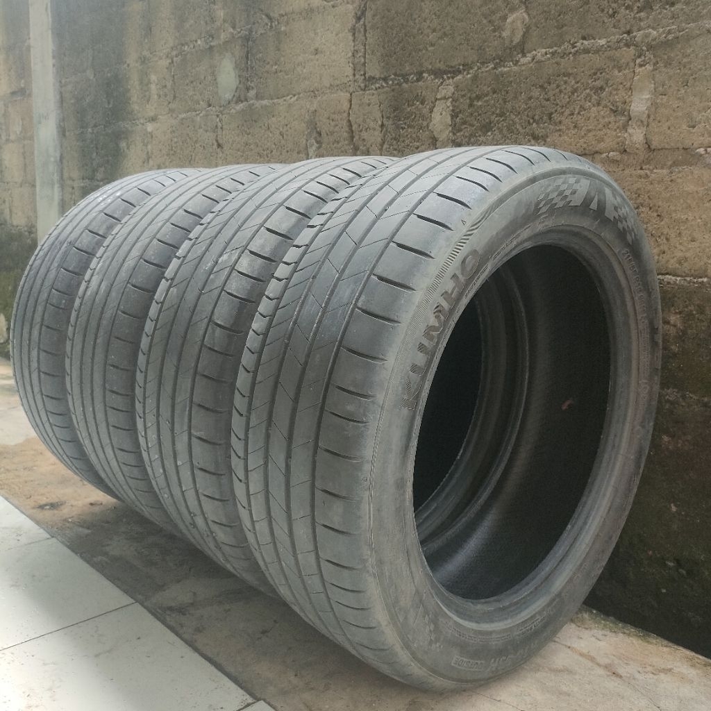 215/55 R18 KUMHO