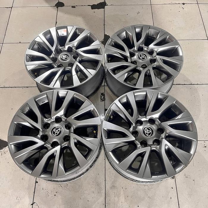 VELG MOBIL BEKAS ORI TOYOTA FORTUNER RING 18 H6X139.7 ET30