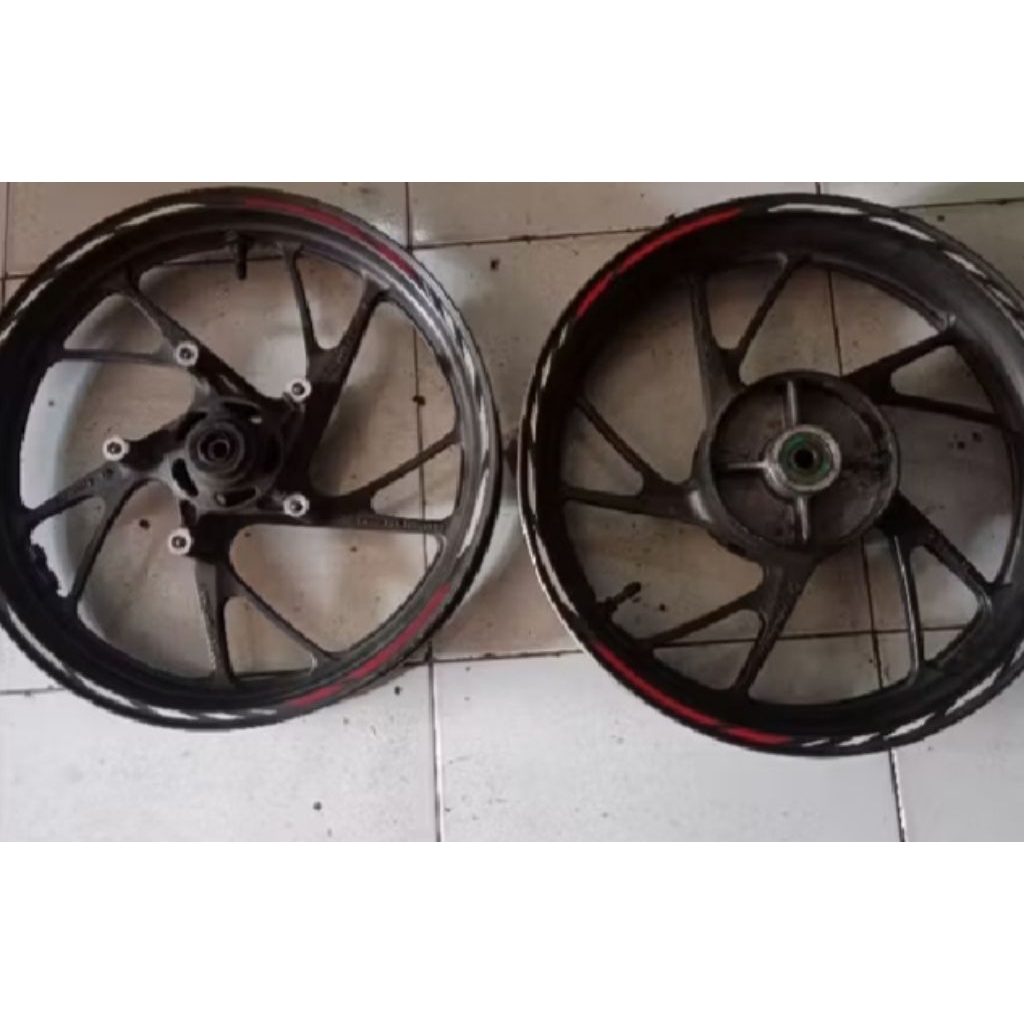velek pelek depan belakang CBR150R (original copotan)