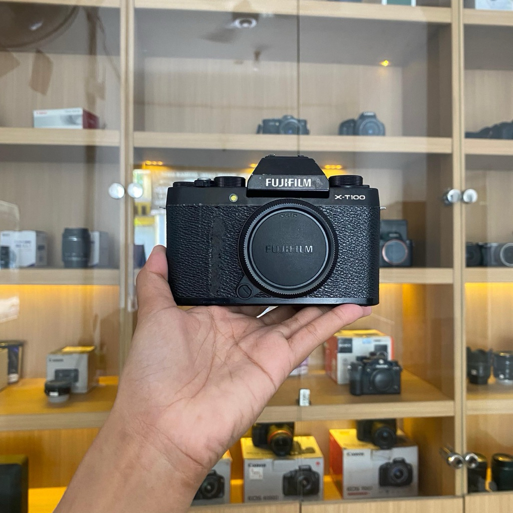 FUJIFILM XT100 BO