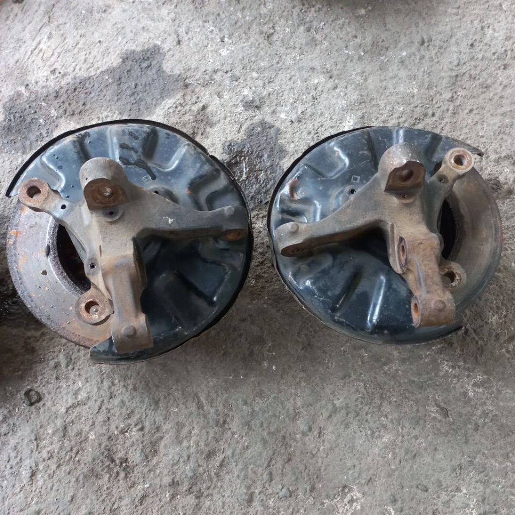 Knuckle Roda Xenia Avanza Type Lama Copotan Mobil Ori