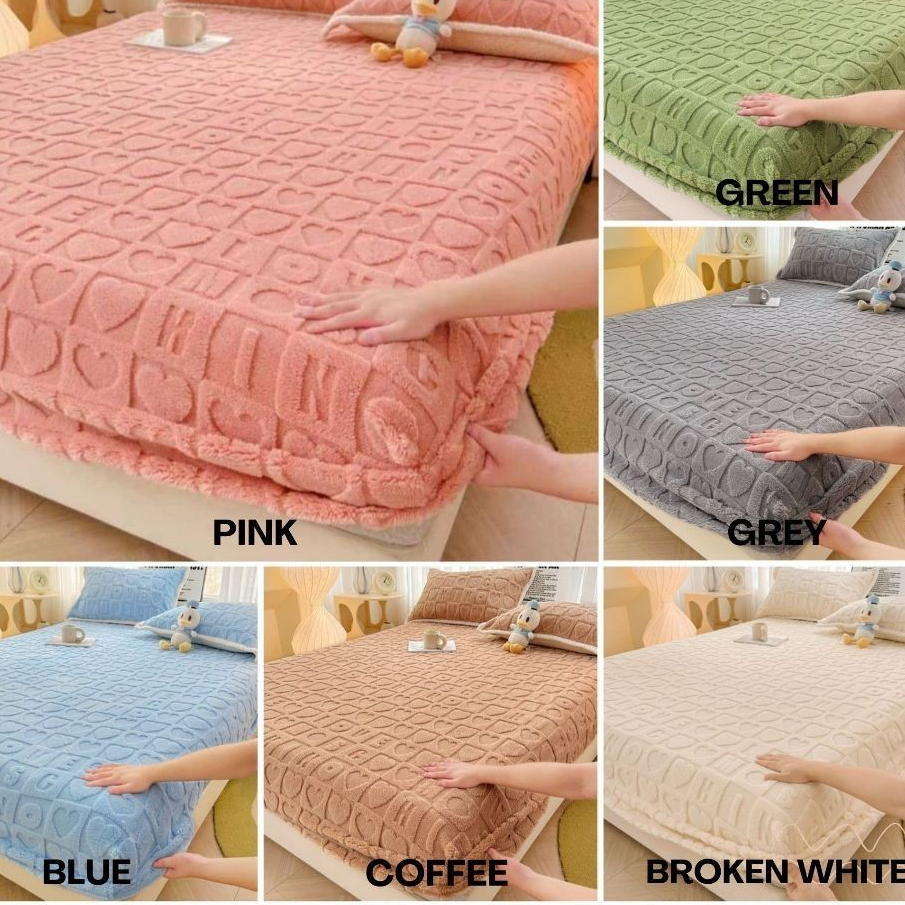 Sprei Motif Love Timbul/ Bahan Bludru Adem