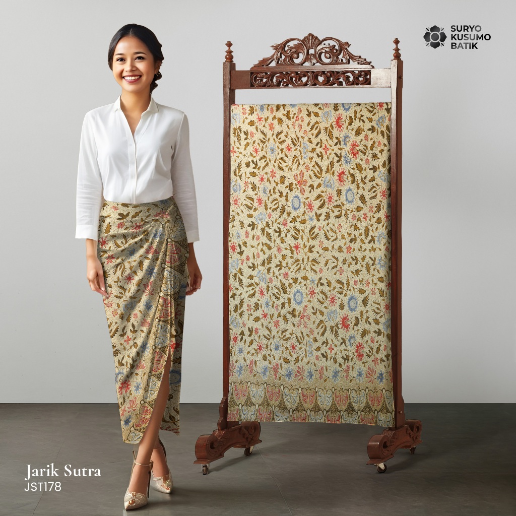 Suryo Kusumo Batik - Kain Jarik Batik Tulis Sutra  – Bunga Emas